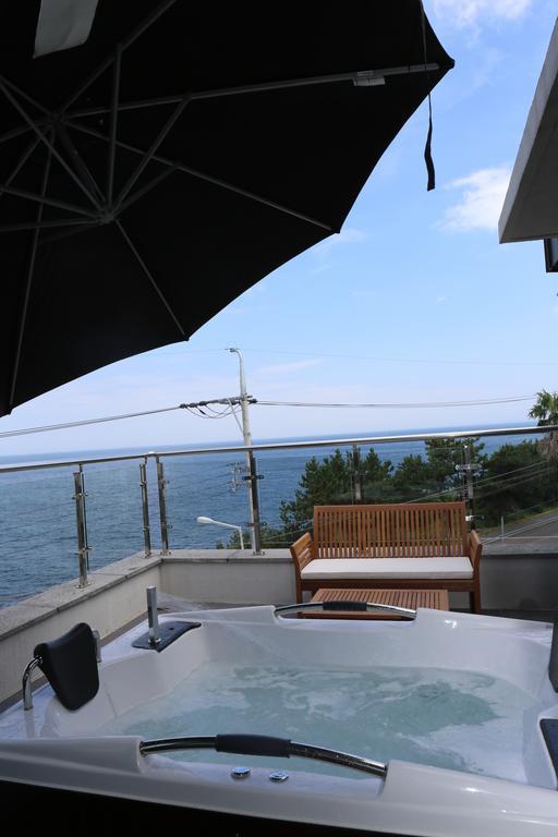 Plumeria Pension Jeju Dış mekan fotoğraf