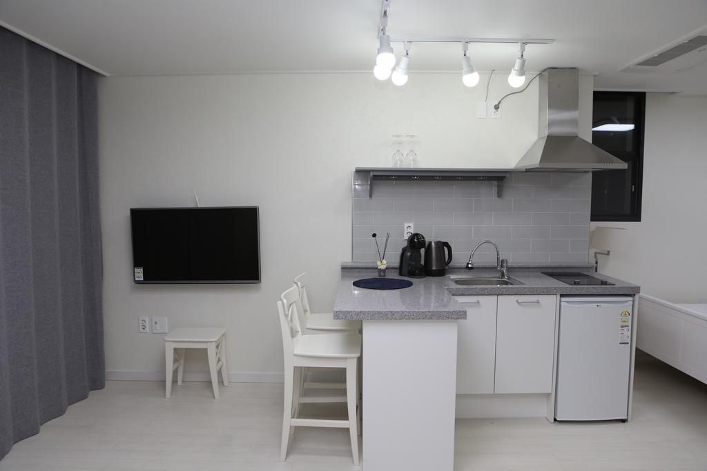 Plumeria Pension Jeju Dış mekan fotoğraf