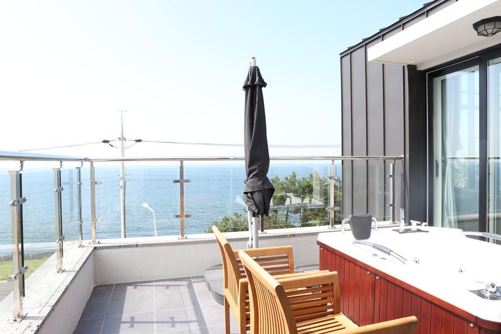 Plumeria Pension Jeju Dış mekan fotoğraf