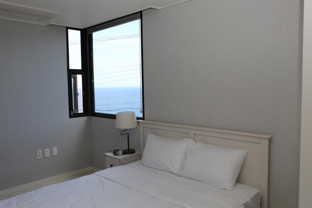 Plumeria Pension Jeju Dış mekan fotoğraf