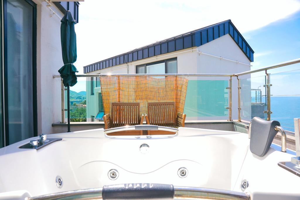 Plumeria Pension Jeju Dış mekan fotoğraf
