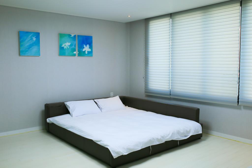 Plumeria Pension Jeju Dış mekan fotoğraf