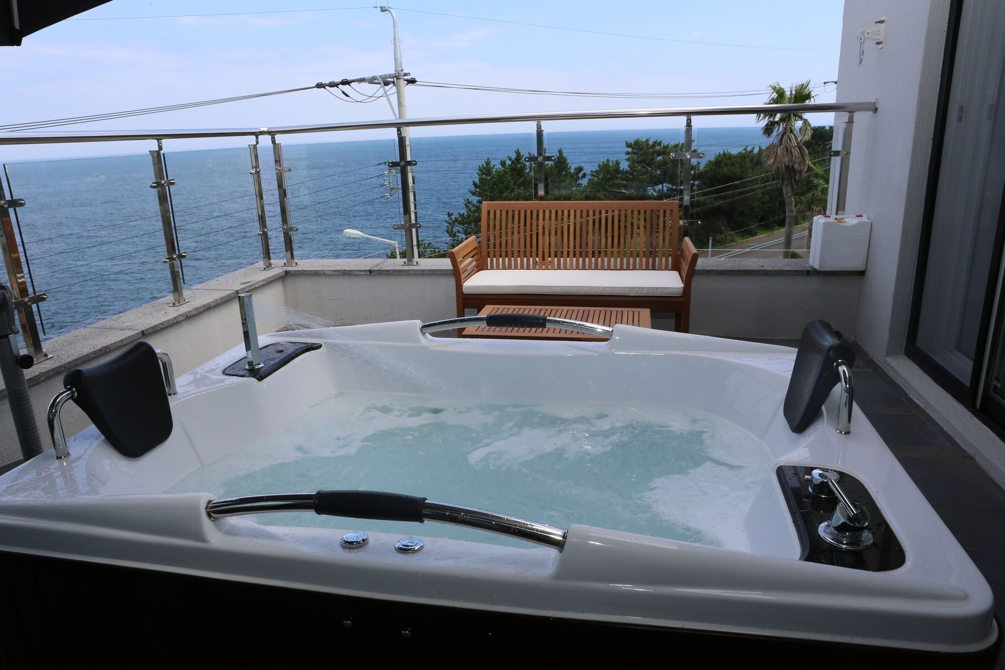 Plumeria Pension Jeju Dış mekan fotoğraf